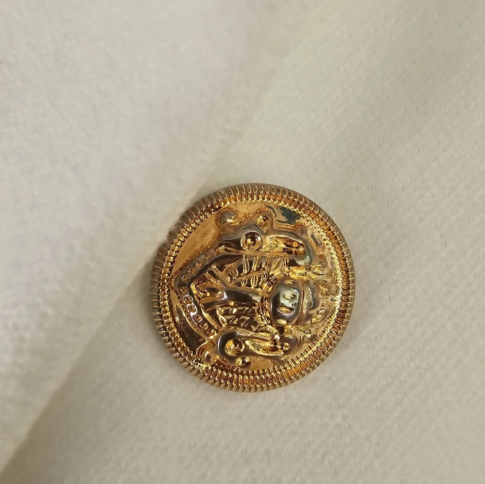 Elegant Woman's White Double-Breasted Fall/Winter Classic Coat with Gold Buttons - Picture 5 of 13